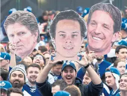  ?? KEVIN SOUSA/GETTY IMAGES FILE PHOTO ?? Coach Mike Babcock and star centre Auston Matthews already call Brendan Shanahan the big boss. Why not general manager?