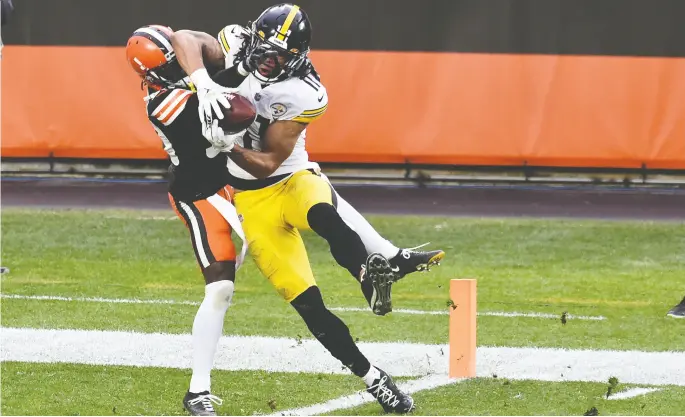  ?? Ken Blaze / USA TODAY Sports ?? Canadian Chase Claypool caught a touchdown pass for Pittsburgh but the Steelers still lost to Terrance Mitchell and the Cleveland Browns Sunday afternoon.