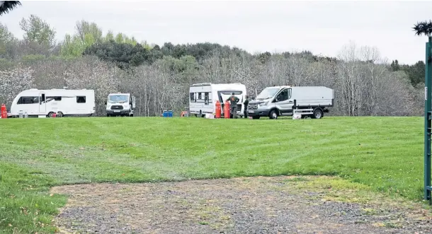  ?? ?? ON THE MOVE: Travellers have set up camp for the second year running at a site behind the former Little Cairnie Hospital in Arbroath.