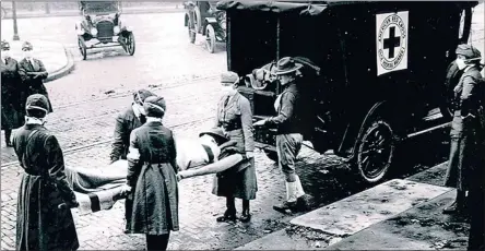  ??  ?? DEVASTATIN­G: The “Spanish Flu” or “La Grippe” of 1918-19 was a global disaster in two phases.