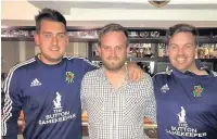  ??  ?? Alex Berzins (left) and Pat Horgan (right) from Langley Cricket Club with James Kennedy, landlord of The Sutton Gamekeeper