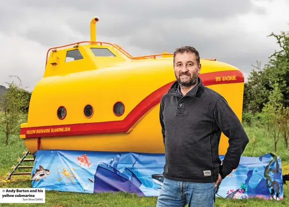  ?? Tom Wren/SWNS ?? > Andy Barton and his yellow submarine