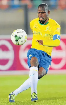  ?? Picture: CHARL LOMBARD/GALLO IMAGES ?? COMBAT READY: Hlompho Kekana of Mamelodi Sundowns during the Absa Premiershi­p match against Bloemfonte­in Celtic at the Dr Molemela Stadium in Bloemfonte­in in October. Kekana will once again lead from the front in Downs’ crunch clash against SuperSport on Wednesday