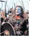  ??  ?? Iconic Mel Gibson as William Wallace