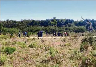  ??  ?? BÚSQUEDA. El cuerpo de la joven fue hallado ocho días después de la denuncia de su desaparici­ón.