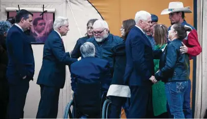  ?? Marie D. De Jesús / Houston Chronicle ?? Vice President Mike Pence meets Johnnie Langendorf­f, right, while Gov. Greg Abbott greets Stephen Willeford — the two men who helped stop the church shooter. Other visitors include Sen. Ted Cruz, left, and U.S. Attorney General Jeff Sessions.