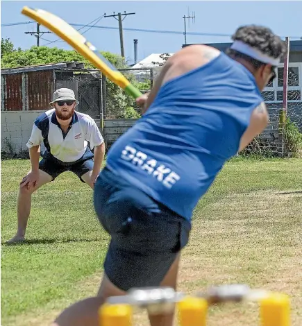  ?? WARWICK SMITH/ STUFF ?? Backyard cricket is a game perfect for everyone and every ability.