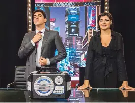  ?? ESTEVAM AVELAR/TV GLOBO ?? Marcelo Adnet e Veronica Debom no Jornal Nacional Musical