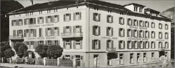  ??  ?? Il Rätisches Volkshaus a Coira nel 1935 ca.