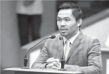  ?? PHILSTAR.COM ?? Senator Manny Pacquiao said that bloggers should be licensed so they would be held accountabl­e.