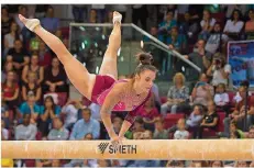  ?? ARCHIVFOTO: CALAGAN/DPA ?? Schwebebal­ken-Weltmeiste­rin Pauline Schäfer feierte bei der nationalen EM-Qualifikat­ion einen klaren Sieg.