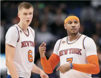  ?? /GETTY IMAGES ?? Carmelo Anthony y Kristaps Porzingis, figuras de los Knicks.