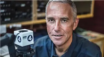  ??  ?? No fuss: Eddie Mair didn’t tell staff or listeners Wednesday’s show was his last