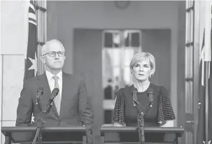  ?? — Gambar Reuters ?? TINDAKAN TEGAS: Turnbull (kiri) dan Menteri Luar Australia Julie Bishop bercakap pada sidang media di Rumah Parlimen di Canberra semalam.