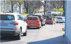  ?? ?? Haufenweis­e Verkehr rollt jeden Tag durch Schnetzenh­ausen.