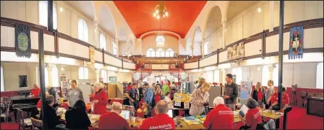  ??  ?? Hinckley AlterNativ­ity launched its 2017 festive fundraisin­g drive with a sale day in Hinckley United Reformed Church, November 2017.