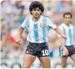  ??  ?? MUNDIAL 82: APARECE LA BARBA.