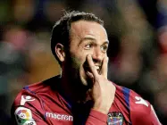  ?? ?? Poche gioie A parte il gol al Real Madrid il giorno del debutto, l’avventura spagnola è stata deludente per Pazzini, finito ai margini nel Levante