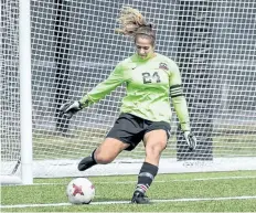  ?? VIVID EYE PHOTOGRAPH­Y PHOTO ?? Marilena Spagnolo is Brock University's female athlete of the week after earning her third shutout of the soccer season.