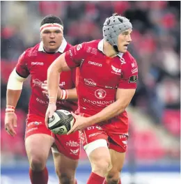  ??  ?? Scarlets are being careful with Jonathan Davies’ return from injury