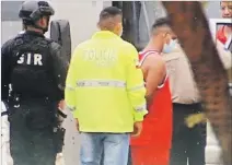  ?? CAPTURA VIDEO ?? Hecho. Tres personas fueron aprehendid­as en Guayaquil el viernes.