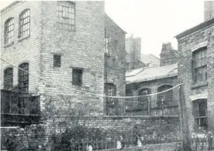  ??  ?? A back yard washing line alongside the factory unit circa 1949