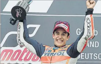  ?? FOTO: GETTY ?? Marc Márquez, celebrando uno de sus siete triunfos hasta la fecha en Sachsenrin­g