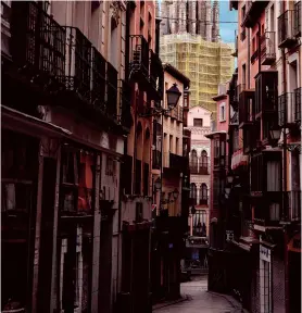  ??  ?? ESPAÑA. Vista de la Calle Ancha en el casco histórico de Toledo.