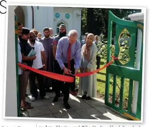  ??  ?? Sir Laurie Magnus of Historic England cuts a ribbon at Shah Jahan Mosque to open the trails