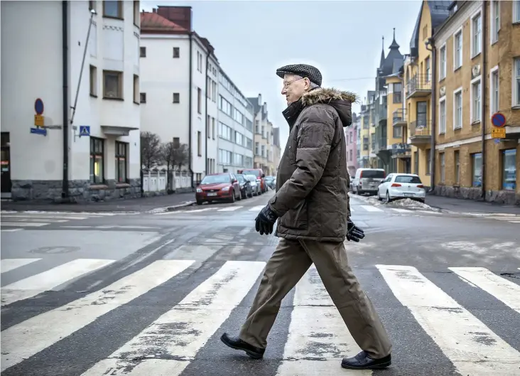  ?? FOTO: LEIF WECKSTRöM ?? ÅRSMÖTE. Karl-Gustav Backholm, tidigare medlem i Svenska folkskolan­s vänners förvaltnin­gsråd, vill ruska om föreningen och hoppas att så många medlemmar som möjligt går till årsmötet för att rösta in nytt folk i styrelsen.