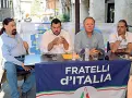  ?? (Foto Parisotto) ?? Ultimi incontri elettorali
Qui a lato
Berlato con
Forte e, sotto,
Donazzan con
Giovine