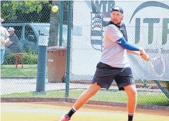  ?? FOTO: M. MADER ?? Christoph Negritu schied in Bad Schussenri­ed im Viertelfin­ale gegen Mario Vilella Martinez aus.