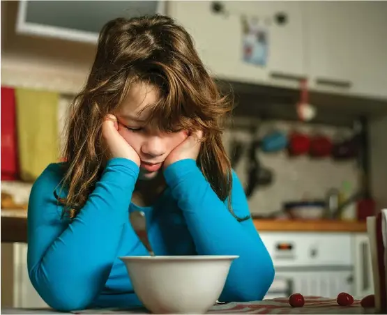  ?? ?? It is very important for parents to pick up changes in their children’s dietary habits. PHOTO: SHUTTERSTO­CK.COM