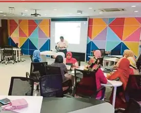  ?? PIC BY KHAIRUNISA­H LOKMAN ?? The Collaborat­ive Learning Room is equipped with the latest technology to facilitate lessons.