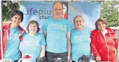  ??  ?? Refreshmen­ts Volunteers from the Lifeplus Church (from left) Rhona Baxter, Adeline Casey, Hamish and Bonnie MacGregor and Lizzie McAlistair