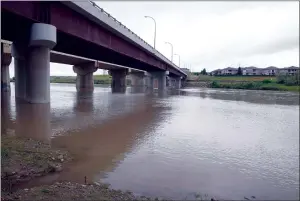  ?? NEWS PHOTO EMMA BENNETT ?? On June 13 the South Saskatchew­an River reached its highest level so far this year.