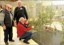  ??  ?? Jean Bertran, Gérard Aparici et Jean Jacques Lopez le maire de Salses le Château