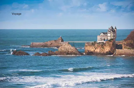  ??  ?? La villa Belza et le rocher de la Vierge à Biarritz.