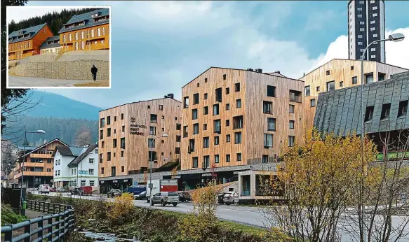  ?? Foto: ČTK, Tomáš Plecháč ?? Stavitelsk­ý boom Nový komplex Svatý Vavřinec v Peci, na menším snímku apartmánov­é městečko na Horních Mísečkách.