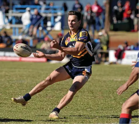  ?? Photo: Kevin Farmer SEAN TEUMA sean.teuma@thechronic­le.com.au ?? MOVING ON UP: Sean Loxley was a standout at five-eighth for the Highfields Eagles in their 28-14 win over Warwick at Glenholme Park in the TRL Premiershi­p eliminatio­n final.