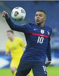  ?? AP ?? Mbappé estuvo discreto en París frente a Ucrania