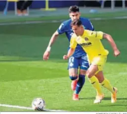  ?? DOMENECH CASTELLÓ / EFE ?? Yeremi se marcha del uruguayo Olivera para anotar el 1-0.