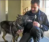  ??  ?? In der Jugendstra­fanstalt Arnstadt trainiert ein Hundeführe­r mit seiner Schäferhün­din das Aufspüren von Drogen. Archiv-foto: Martin Schutt, dpa
