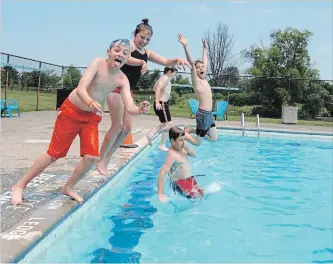  ?? JAMES CULIC FORT ERIE POST FILE PHOTO ?? As a part of the 2019 capital budget, $50,000 was set aside for a study into building a replacemen­t for the aging Kinsmen Pool in Fort Erie