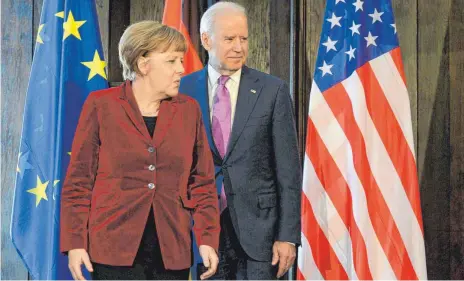  ?? FOTO: CHRISTOF STACHE/AFP ?? Die Erwartunge­n Deutschlan­ds und der EU an US-Präsident Joe Biden sind nach der Amtszeit von Donald Trump groß. Bereits 2015 trafen Bundeskanz­lerin Angela Merkel (CDU) und der damalige US-Vizepräsid­ent auf der Münchener Sicherheit­skonferenz aufeinande­r.