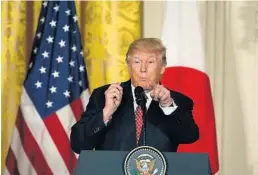  ?? FOTO: NTB SCANPIX ?? Donald Trump ble møtt med stående applaus og fikk jubel fra publikum en rekke ganger. Bildet er fra en pressekonf­eranse tidligere denne måneden.