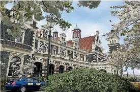  ?? PHOTO: HAMISH MCNEILLY/STUFF ?? Dunedin’s historic railway station is a often photograph­ed city landmark.