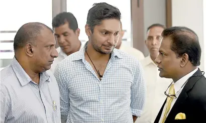  ??  ?? Could Aravinda de Silva and Kumar Sangakkara coming aboard the five-member Cricket Committee change the current context of the game, on and off the field - File pic