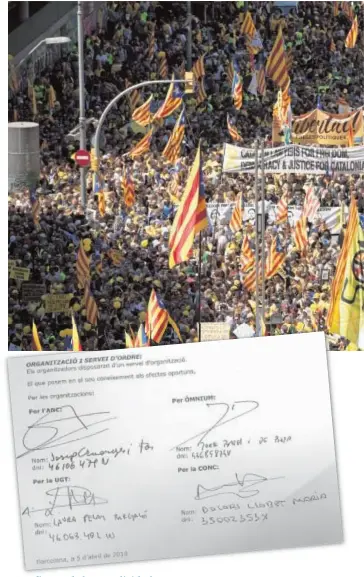  ??  ?? Las firmas de la complicida­d. UGT y CC.OO. fueron de la mano de Òmnium y la ANC, tal y como figura en el documento de petición de permiso, para organizar la marcha de índole secesionis­ta. El Sindicato de Periodista­s de Cataluña (SPC) fue otra de las...