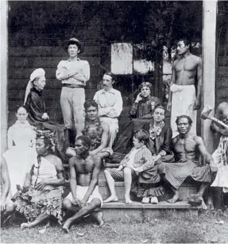  ??  ?? Stevenson and members of his household at Vailima